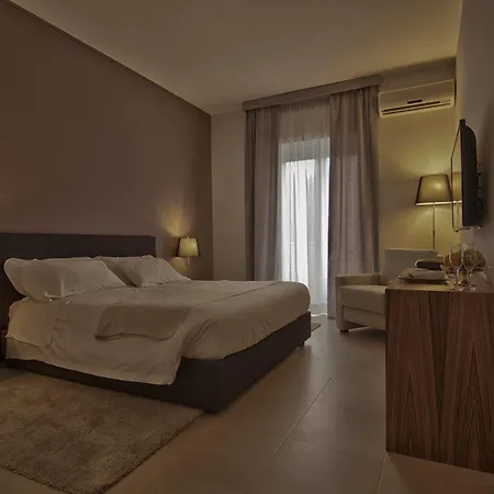 Garden Hotel 3*