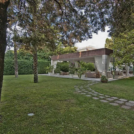 Garden 3*