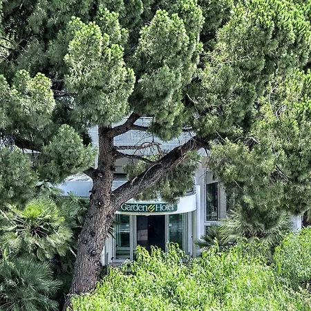 Garden 3*