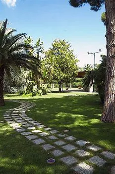 Garden מולפטה